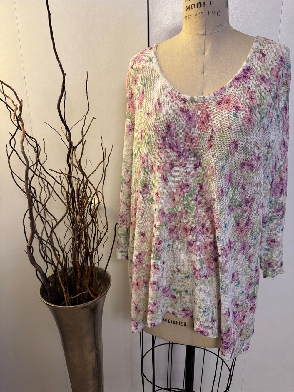 J. Jill Floral Scoop Neck Knit Top in Pink and Green on Cream
